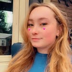 Laura Comer - @le_comer04 - Instagram