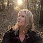 Laurie DeWitt - @laurie.dewitt.37 - Instagram