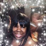 Laurie Hendricks-Adams - @laurielivinglovinglaughing - Instagram