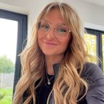 Laura Hook 🐝 - @laura_hook - Instagram