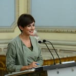 Karen Laura - Facebook