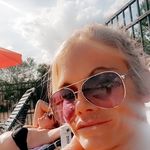 Laurie Kiser - @kisergirl2000 - Instagram
