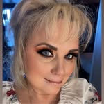 Laurie Roach - @bebeelv49 - Instagram