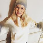 lovely reed - @lauriesteen50 - Instagram