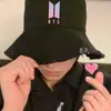 LaurieWarner - @lauriewarnermumqcu - TikTok