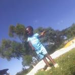 Laven Bee - Facebook
