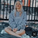 @zoelavernehypehouse - Instagram