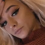 rebecca | z doesnt follow :( - @lavernesmalll - Instagram