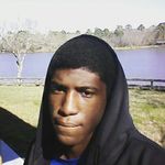 Lavon Davis - @no_help_needed22 - Instagram