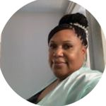 LaVonia Moore - @autumn_sunrisee - Instagram