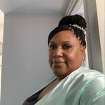 LaVonia Moore - @autumn.sunrisee - Instagram