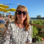 Lisa Lawrence Blount - @cookradbru - Instagram