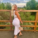 elyssa joelle lawrence - @elyssalawrence - Instagram