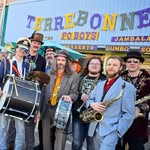 Lawrence Mardi Gras Parade - @lawrencemardigrasparade - Instagram