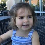 Layla Ballard - @momentswithlayla - Instagram