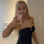 layla barry - @laylarbarry - Instagram