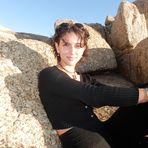Layla Bond - Facebook