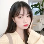 Layla Chang - Facebook