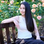 Layla Chen - Facebook
