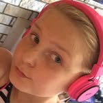 Layla Ford - @rainbow_food_desserts - Instagram