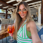 Layla Fox - Facebook