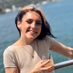 Layla Gray - Facebook