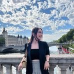 Layla Harper - Facebook