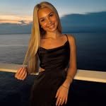 l a y l a - @layla_holder05 - Instagram