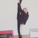 Laylahowell - @laylahowell23 - Instagram