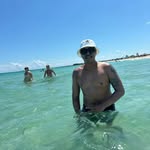 Lazaro De Armas - @lazarode562 - Instagram