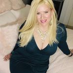 Lea Berger - Facebook
