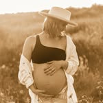 Lea Burke - @heavenlyrootedbirth - Instagram