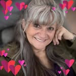 Lea Harding - @lea10kiddles - Instagram