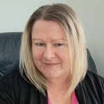 Lea Holmes - @leaholmes1974 - Instagram