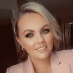 Leah Hull - @leahhull90 - Instagram