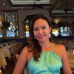 Lea Jacobson - @restingbeachface30 - Instagram