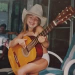 Léa Poulin - @leapouliin - Instagram