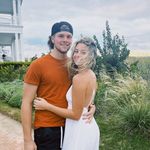 leah thompson - @leahburnside - Instagram