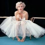Leah Busby - @xpetersmammyx - Instagram