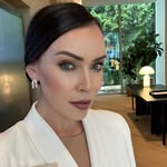 𝐋𝐞𝐚𝐡 𝐂𝐚𝐥𝐥𝐨𝐰 - @leah.callow.real.estate - Instagram