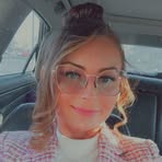 Leah Comstock - Facebook