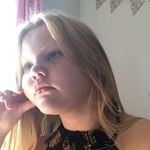 Leah Cross - @leahcross77 - Instagram