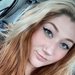 Leah Dewitt - @leahsmeah - Instagram