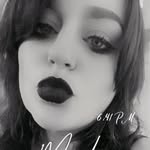 Leah Dotson - @strawbearemama - Instagram