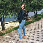 Leah Dyer - @leahdyer883 - Instagram