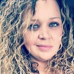 Leah Gaynell Arnold - @leahedge1986 - Instagram
