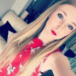 Leah • 19 • England - @whatleahwore - Instagram