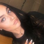 @leahgrovess - Instagram