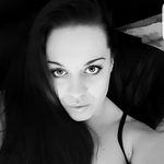 Leah Hawker - @hawkerleah - Instagram