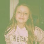 leah Hinton - @leah220408 - Instagram